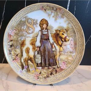 Pottery Barn 12 Days Of Christmas Dessert Plate, 8 Maids A-milking Day (8) EUC